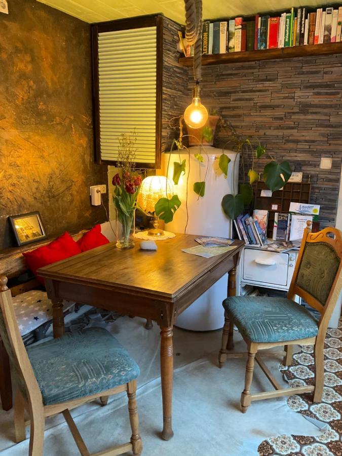 Privartzimmer 'Ausfahrt Freihalten' Husum  Luaran gambar